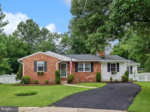 22 Turk Garth, Catonsville, MD 21228
