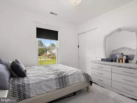 Bedroom - 1914 Meadowgate Ct, Windsor Mill, MD 21244 photo 5 of 10