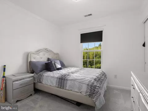 Bedroom - 1914 Meadowgate Ct, Windsor Mill, MD 21244 photo 6 of 10