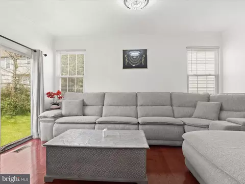 Living - 1914 Meadowgate Ct, Windsor Mill, MD 21244 photo 3 of 4