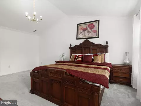 Bedroom - 1914 Meadowgate Ct, Windsor Mill, MD 21244 photo 3 of 10