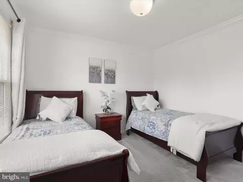 Bedroom - 1914 Meadowgate Ct, Windsor Mill, MD 21244 photo 8 of 10