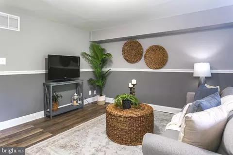 Living - 3067 Freeway, Halethorpe, MD 21227 photo 3 of 3