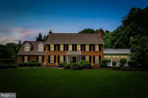 3 Jackson Manor Ct, Phoenix, MD 21131