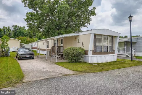 211 Robwood Rd, Dundalk, MD 21222