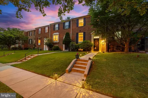 47 Arverne Ct, Lutherville Timonium, MD 21093