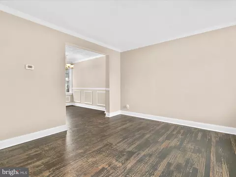 Living - 19 Flagship Rd, Dundalk, MD 21222 photo 2 of 5