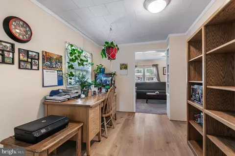 Entry Way - 111 Compass Rd, Middle River, MD 21220 photo 4 of 6