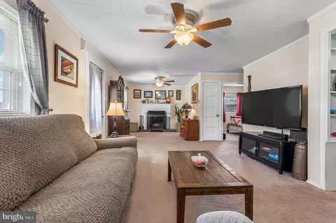 Living - 111 Compass Rd, Middle River, MD 21220 photo 1 of 1