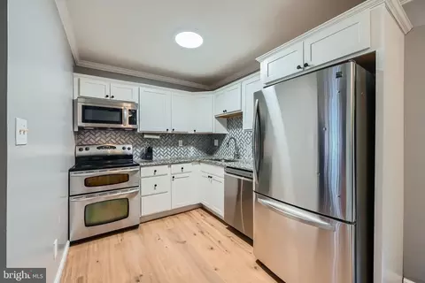 9434 Windpine Rd #9434, Middle River, MD 21220 photo 7