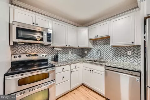 9434 Windpine Rd #9434, Middle River, MD 21220 photo 10