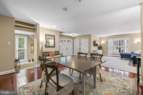 6944 Copperbend Ln, Baltimore, MD 21209 photo 12