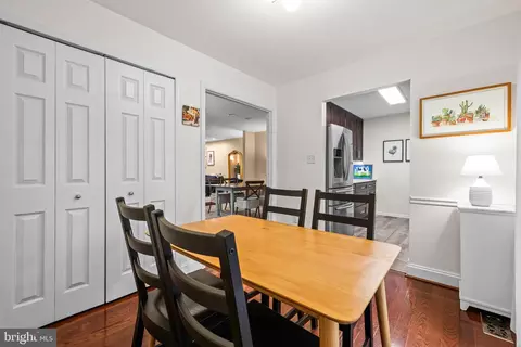 6944 Copperbend Ln, Baltimore, MD 21209 photo 20