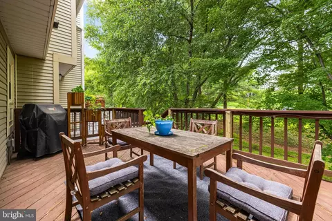 6944 Copperbend Ln, Baltimore, MD 21209 photo 44