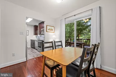 6944 Copperbend Ln, Baltimore, MD 21209 photo 18
