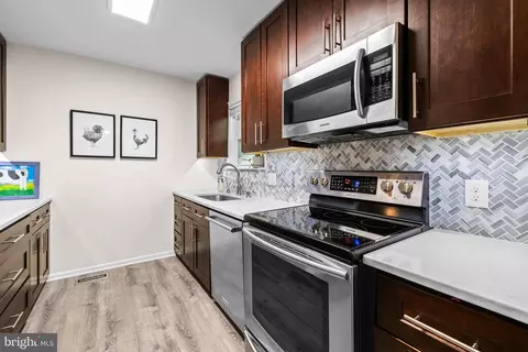 6944 Copperbend Ln, Baltimore, MD 21209 photo 13