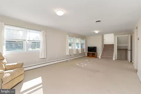 Living - 910 Starbit Rd, Towson, MD 21286 photo 8 of 8
