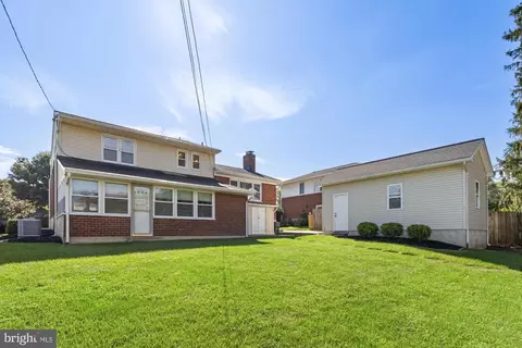 Exterior - 910 Starbit Rd, Towson, MD 21286 photo 7 of 8