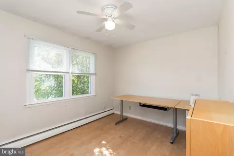 Bedroom - 910 Starbit Rd, Towson, MD 21286 photo 6 of 7