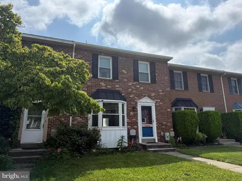 13 Powderview Ct, Nottingham, MD 21236
