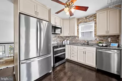 19 Sproul Ct, Middle River, MD 21220 photo 10