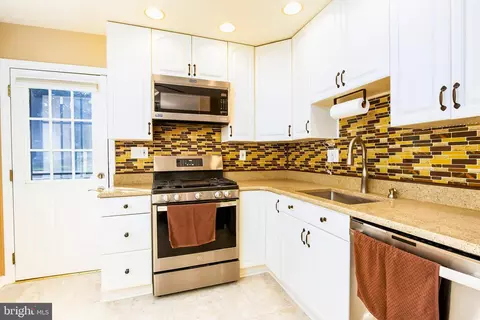 Kitchen - 4308 Mispillion Rd, Nottingham, MD 21236 photo 2 of 2