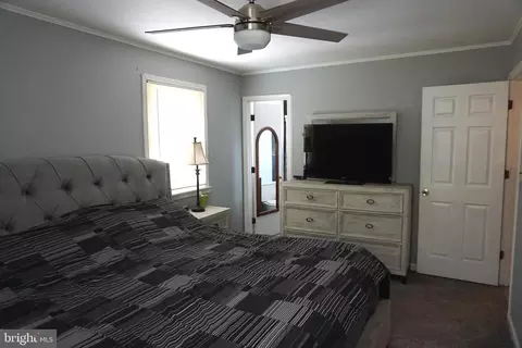 Bedroom - 8610 Oak Rd, Sparrows Point, MD 21219 photo 1 of 4