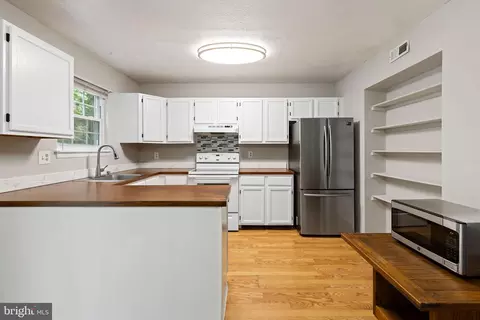 4099 Rustico Rd, Middle River, MD 21220 photo 7