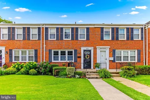 1523 Doxbury Rd, Towson, MD 21286
