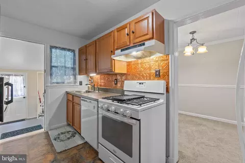 5514 Council St, Halethorpe, MD 21227 photo 5