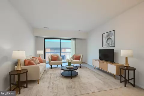 4 Juliet Ln #301, Nottingham, MD 21236
