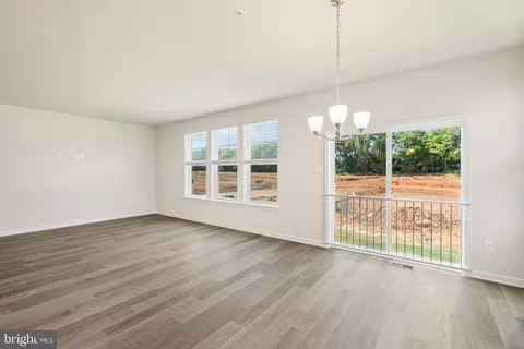 7 Comes Ridge Ct, Rosedale, MD 21237 photo 6