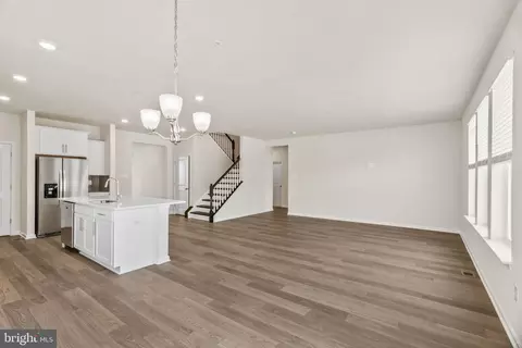 7 Comes Ridge Ct, Rosedale, MD 21237 photo 5