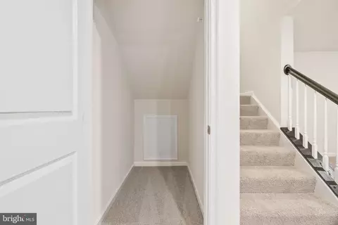 7 Comes Ridge Ct, Rosedale, MD 21237 photo 17