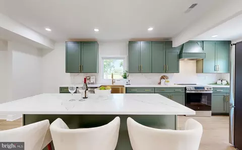 Kitchen - 4414 Mount Carmel Rd, Hampstead, MD 21074 photo 5 of 6