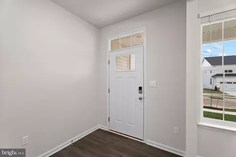 4 Comes Ridge Ct, Rosedale, MD 21237 photo 5