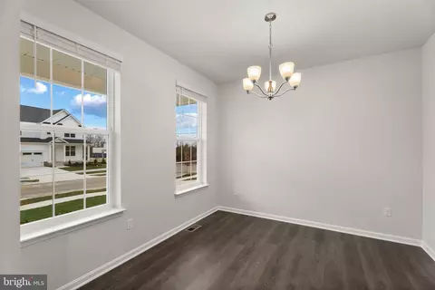 4 Comes Ridge Ct, Rosedale, MD 21237 photo 6