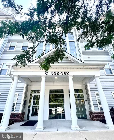 556 Hopkins Landing Dr #556, Essex, MD 21221