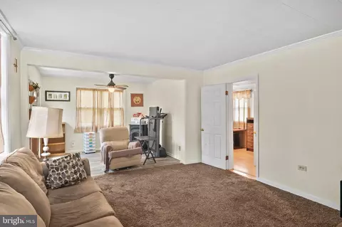 2935 Baltimore Ave, Halethorpe, MD 21227 photo 6
