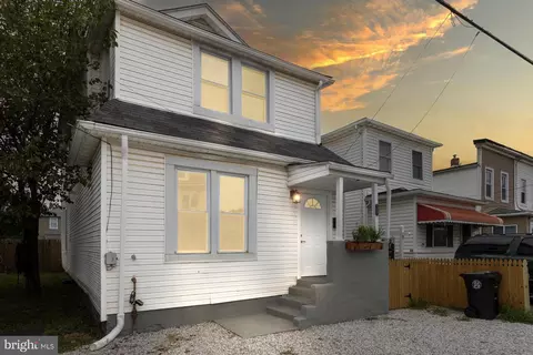 18 Woodland Ave, Dundalk, MD 21222