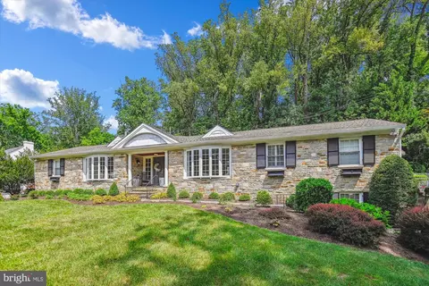 21 Buchanan Rd, Baltimore, MD 21212