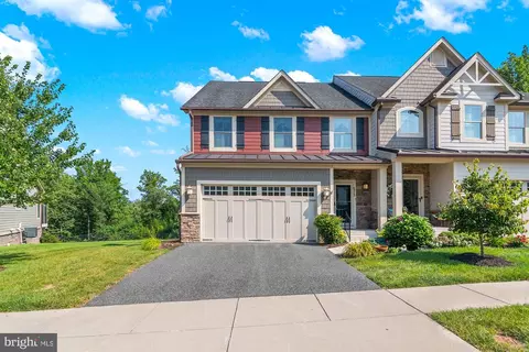 6923 Summit Cir, Baltimore, MD 21239