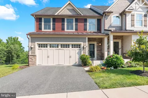 Exterior - 6923 Summit Cir, Baltimore, MD 21239 photo 7 of 7
