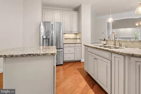 Kitchen - 6923 Summit Cir, Baltimore, MD 21239 photo 4 of 8