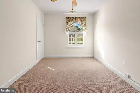Bedroom - 6923 Summit Cir, Baltimore, MD 21239 photo 5 of 6