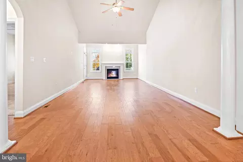 Living - 6923 Summit Cir, Baltimore, MD 21239 photo 1 of 7