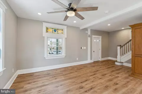 Living - 4315 Belmar Ave, Baltimore, MD 21206 photo 1 of 4
