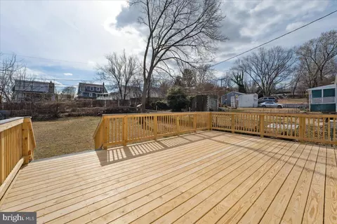 Exterior - 4315 Belmar Ave, Baltimore, MD 21206 photo 11 of 15