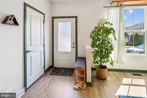 Entry Way - 6412 Dalston St, Middle River, MD 21220 photo 1 of 13