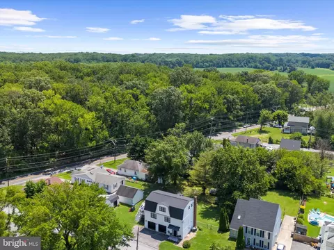 View/Area - 8111 Dogwood, Sparrows Point, MD 21219 photo 3 of 6